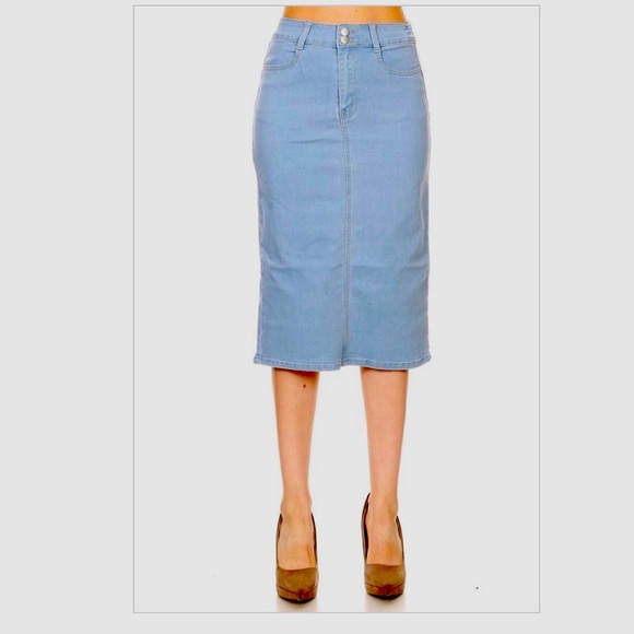 Dresses & Skirts - Blue Stretchy Denim Skirt